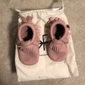 Pink Freshly Picked Moccasins siZe 3